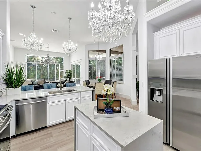 8910 Paseo De Valencia St — Photo 14