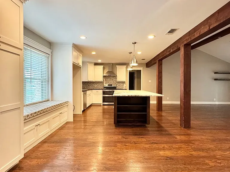 3330 Briargrove Ln — Photo 6