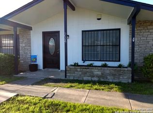 234 Meadow Glade Dr, San Antonio, TX 78227