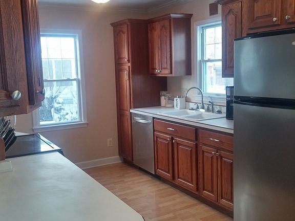 4th image of 2156 Renwick Dr