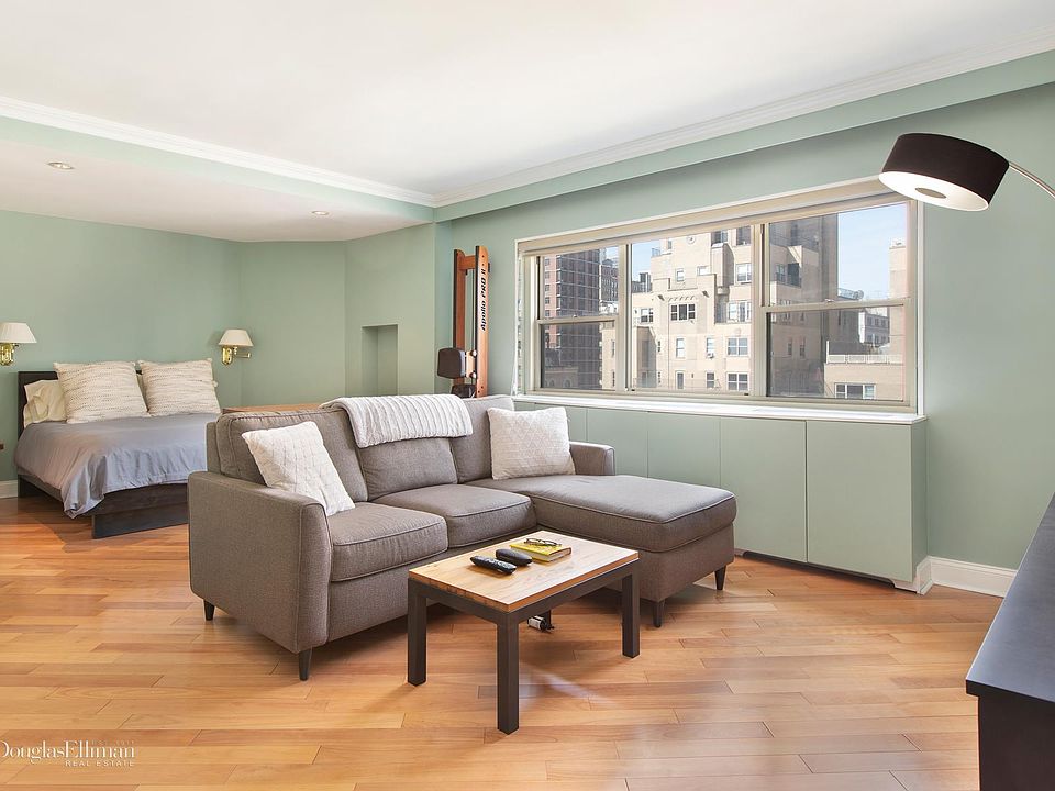 1st image of 35 Park Ave APT 19C