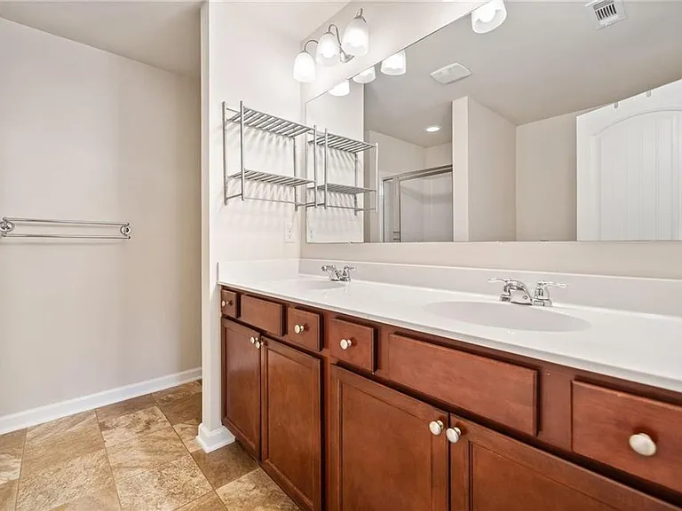 371 Franklin Ln — Photo 14