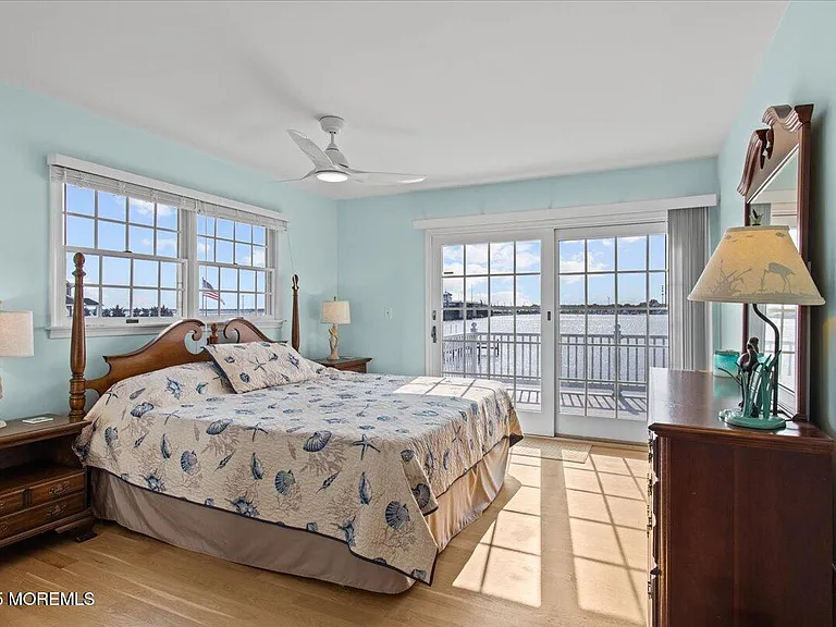 1118 Barnegat Ln — Photo 32