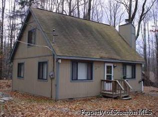 750 Robin Ln, Lake Ariel, PA 18436