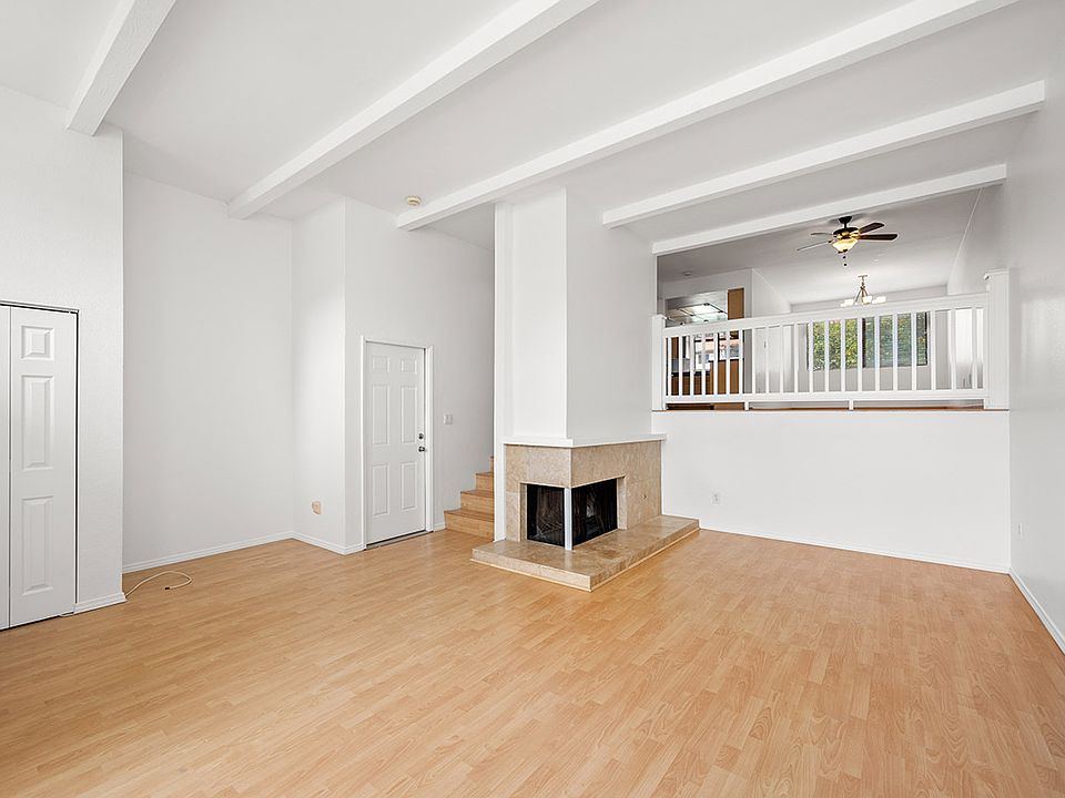 1st image of 3814 La Jolla Village Dr #1