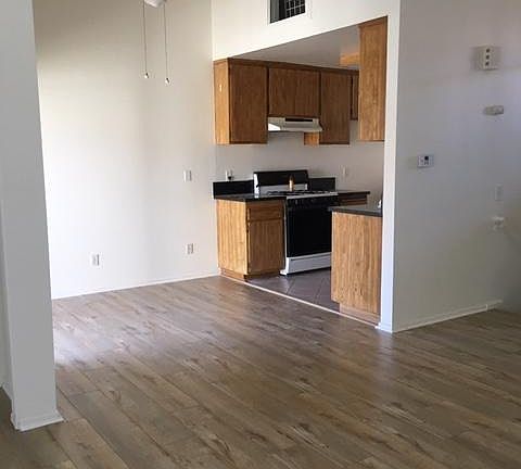 2nd image of 1435 Ramona Dr