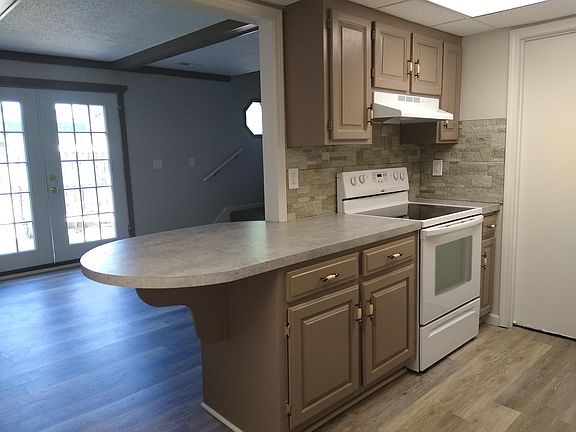 2nd image of 1016 NE Bryco Dr Unit D