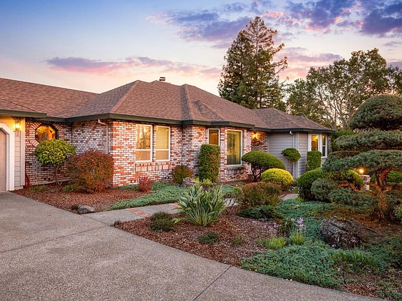 2nd image of 4809 Skycrest Court