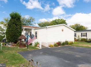 24 Raptor Dr, Hanover, PA 17331