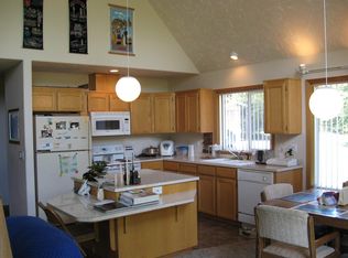 8250 SW Gopher Valley Rd, Sheridan, OR 97378