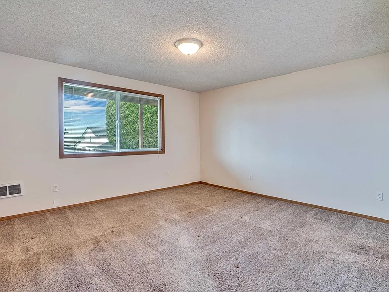 2224 Mountain View Ave W #1 — Photo 10