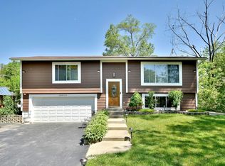 28630 W Kendall Ave, Spring Grove, IL 60081