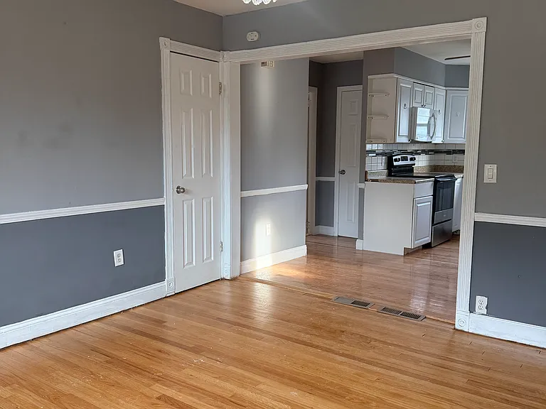 786 New Scotland Ave — Photo 5