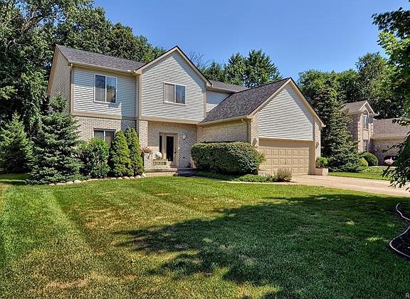 2nd image of 7968 W Oakland Manor Dr