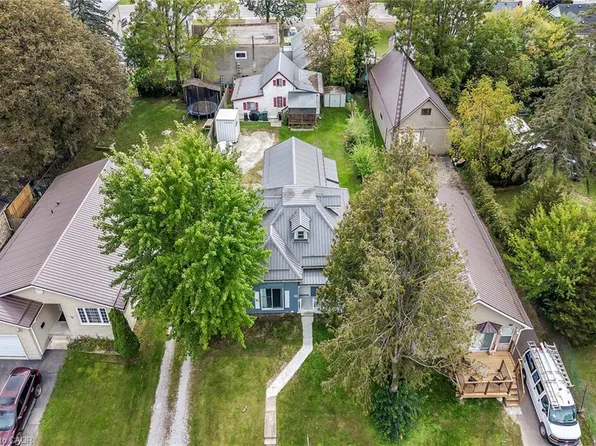 82 Ann St #80, Norfolk County, ON N4B 1H5