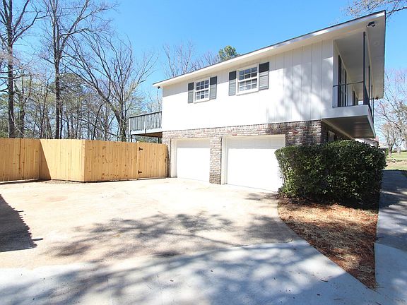 2nd image of 816 Rockingham Rd