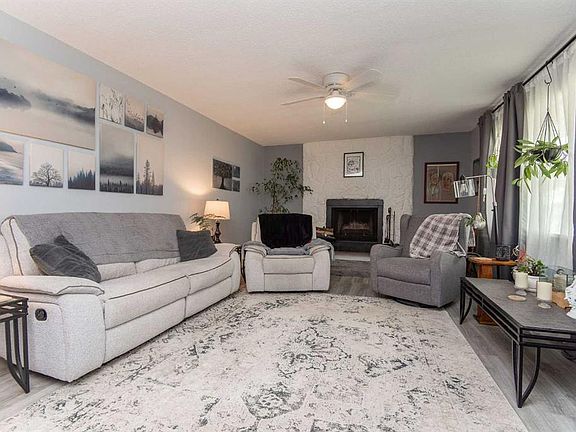 2nd image of 4606 S 51st Ave
