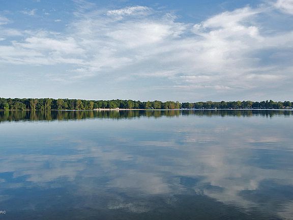 4th image of 5031 S Long Lake Dr
