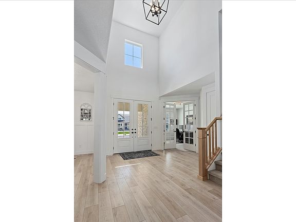 5th image of 1430 W Kelsey Way