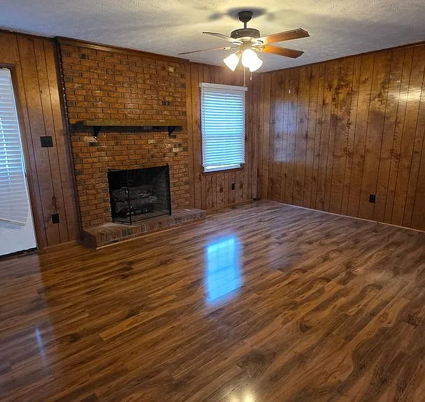 3023 Rouse Dr — Photo 4