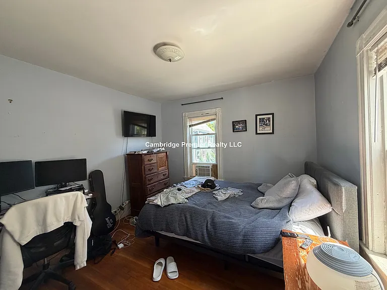 35 Rogers Ave — Photo 9