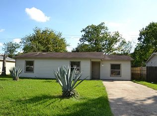 2126 Pickerton Dr, Deer Park, TX 77536