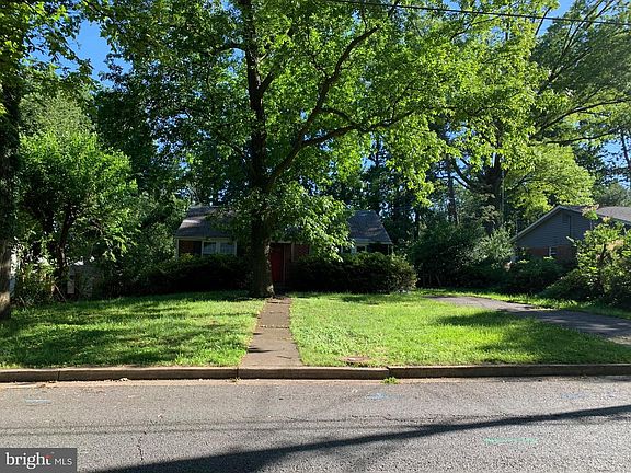 4th image of 7229 Deborah Dr