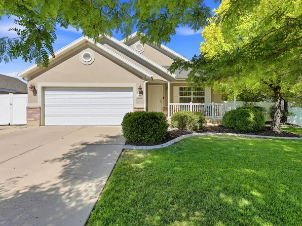 8462 S Farm Oak Ct, West Jordan, UT 84081