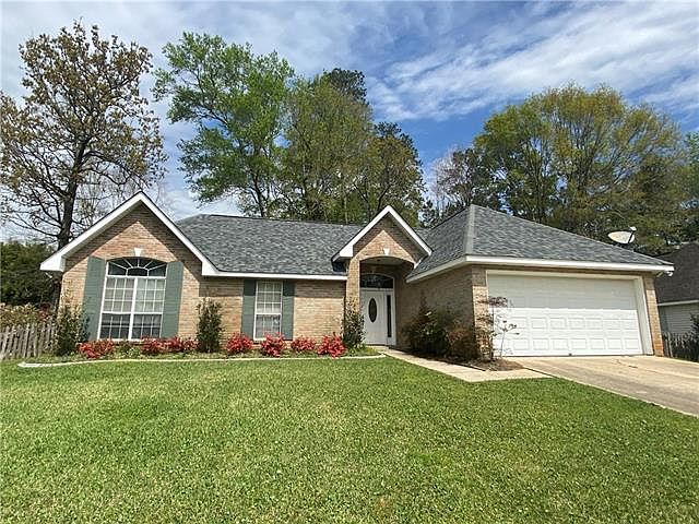 1st image of 154 Lazy Creek Dr
