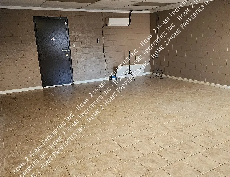 1095 Felix Ave #2 — Photo 8