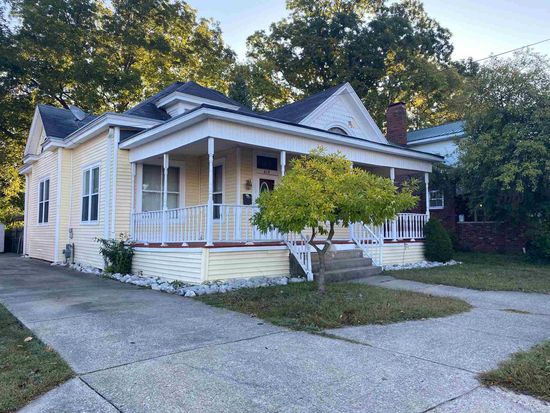 818 Barnett St Vincennes In 47591 Zillow