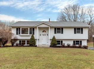 54 Hickory Dr, Campbell Hall, NY 10916