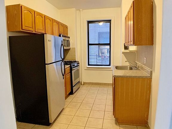 5th image of 601 W 176th St APT 35
