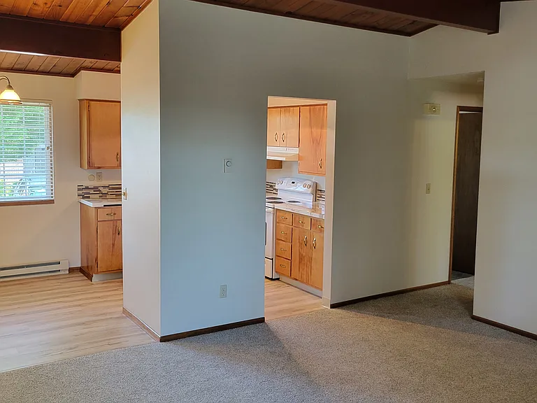 3504 Kauffman Ave #11 — Photo 3