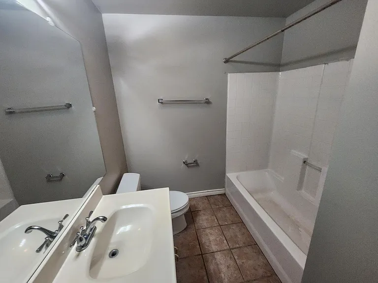 2714 Whitis Ave #C — Photo 6