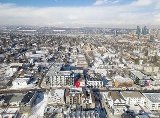 1805 E 26th Ave SW #202, Calgary, AB T2T1E2