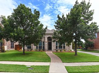 1073 Red Hawk Dr, Frisco, TX 75033