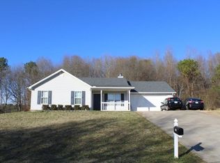 4611 Turning Leaf Dr, Gillsville, GA 30543