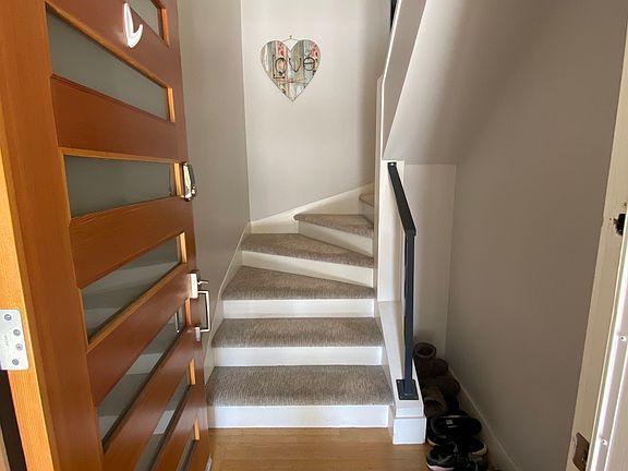 3rd image of 434 Kirkham St