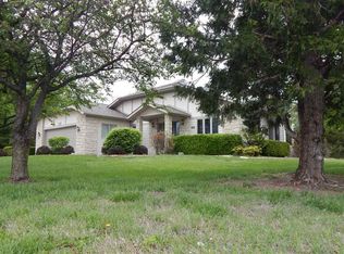 904 Clyde, Winfield, KS 67156