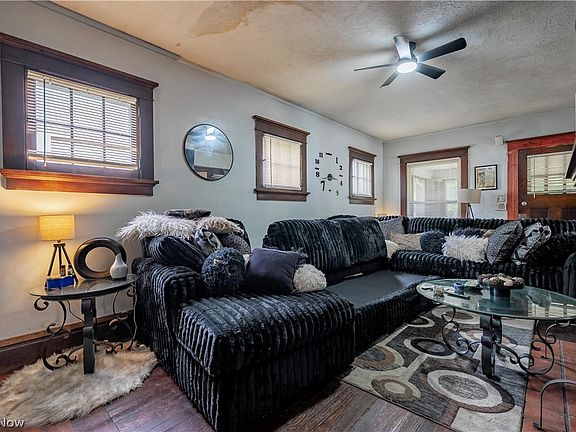 5th image of 228 Para Ave