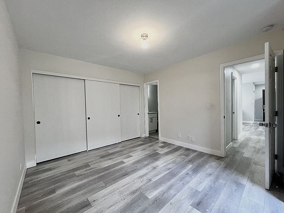 5th image of 806 Coriander Dr #1