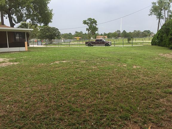 5th image of 5509 Roble Ave