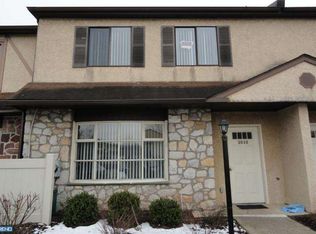 2040 Jason Dr, Huntingdon Valley, PA 19006