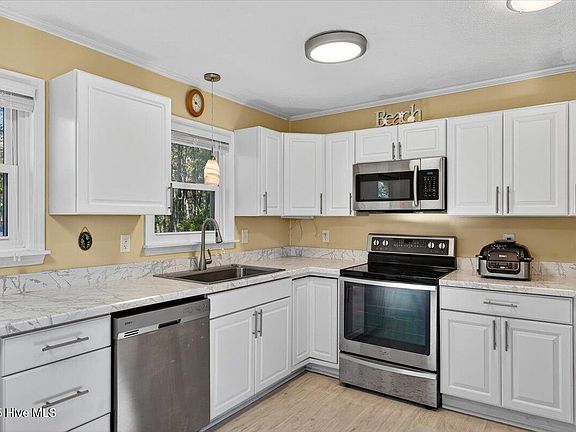 4th image of 407 Sandlewood Drive NW