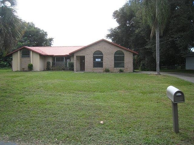 1st image of 365 Vincent Dr