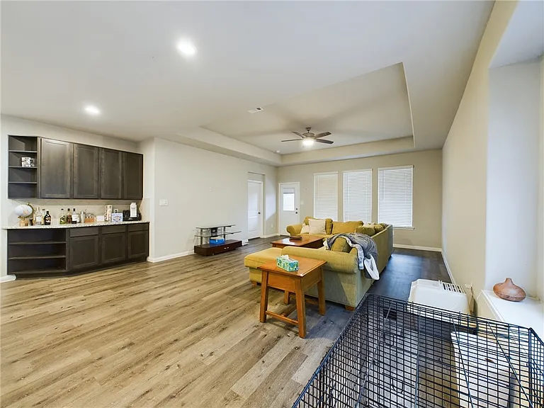 4701 Las Casitas Way — Photo 7