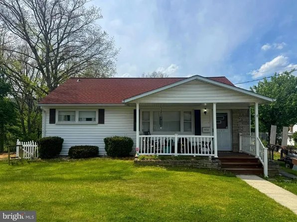 513 2nd St, Romney, WV 26757