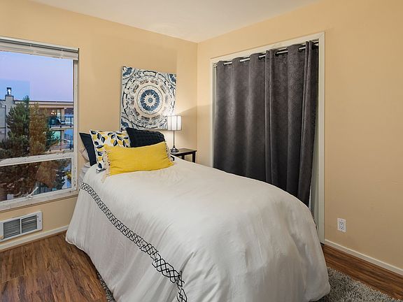 5th image of 6421 Lake Washington Blvd NE
