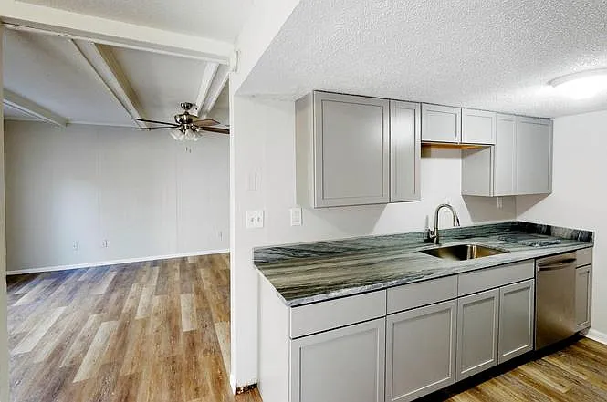 1742 Skinner Ave — Photo 6